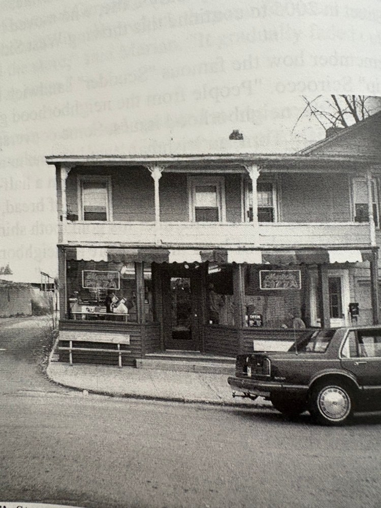 Archival Photo of 78 Beekman as Marino Pizza